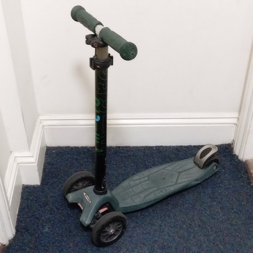 Micro kick wheeled scooter - micro,